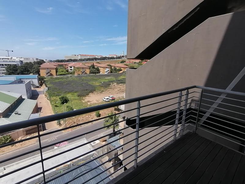 To Let 1 Bedroom Property for Rent in Salt River Western Cape
